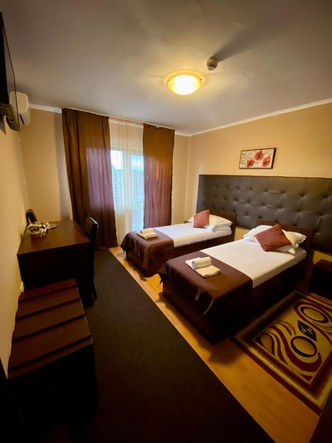 Hanul Lui Bogdan Economy Inn Faget  Exterior photo